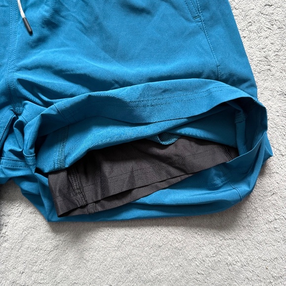 Men’s Large Alaskan Hardgear Duluth Trading Compression Lined Performance Shorts - Picture 3 of 6